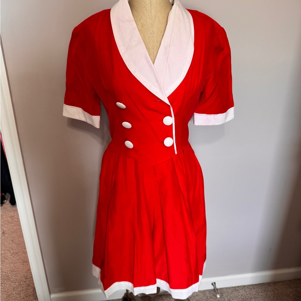 True Vintage nternational Red and White Buttoned Peplum Mini Romper